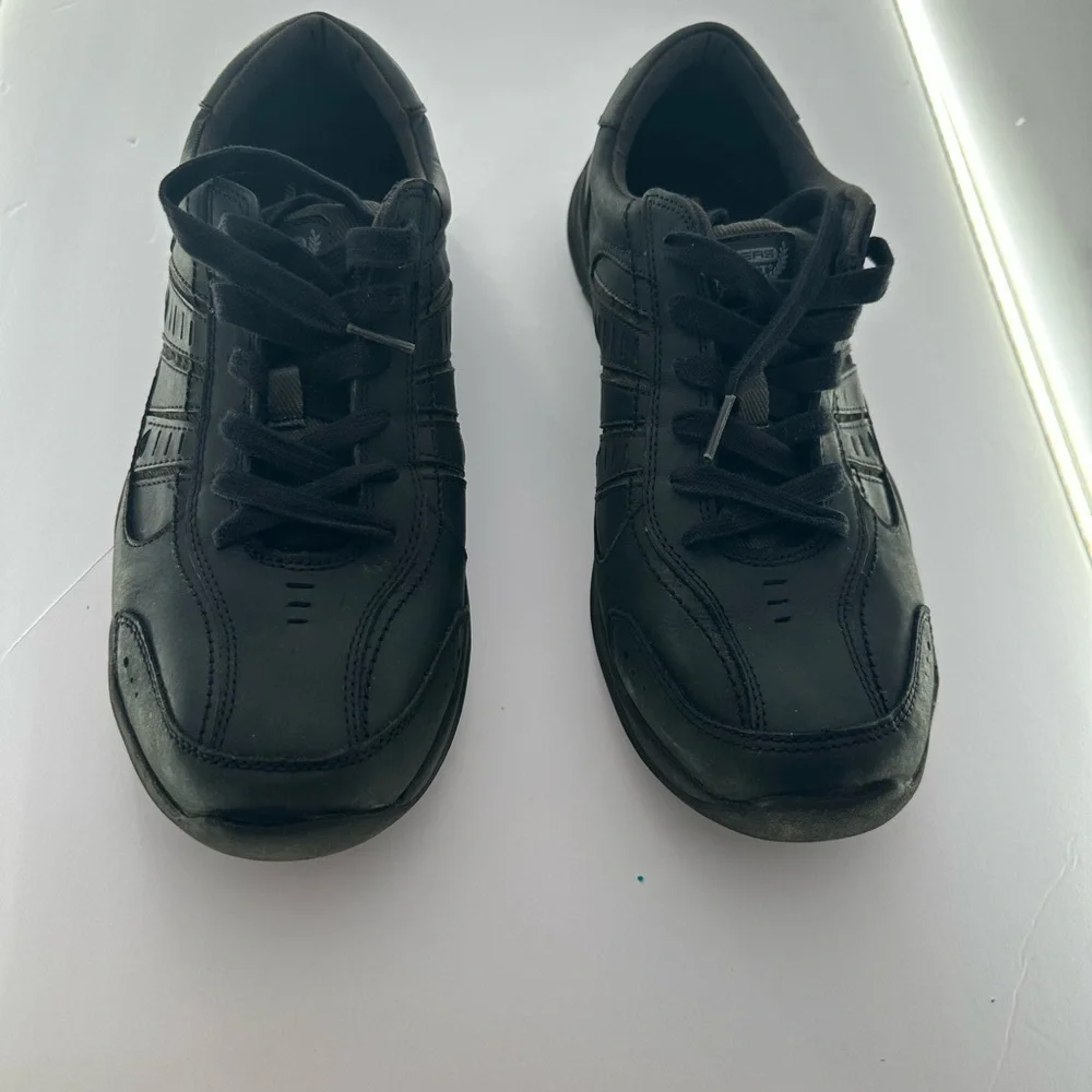 Skechers Men's Dark Sneakers Size 10.5